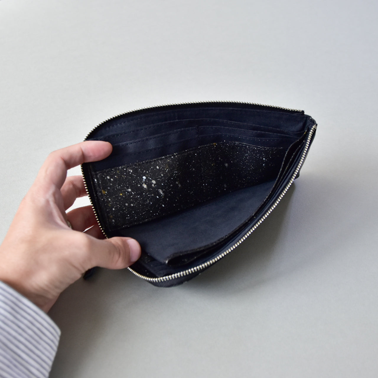 【MIKAGE】HALF ZIP WALLET LARGE / ハーフジップウォレット ラージ