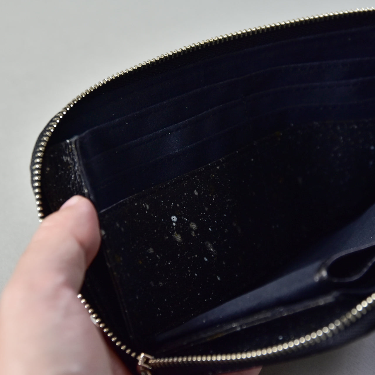 【MIKAGE】HALF ZIP WALLET LARGE / ハーフジップウォレット ラージ