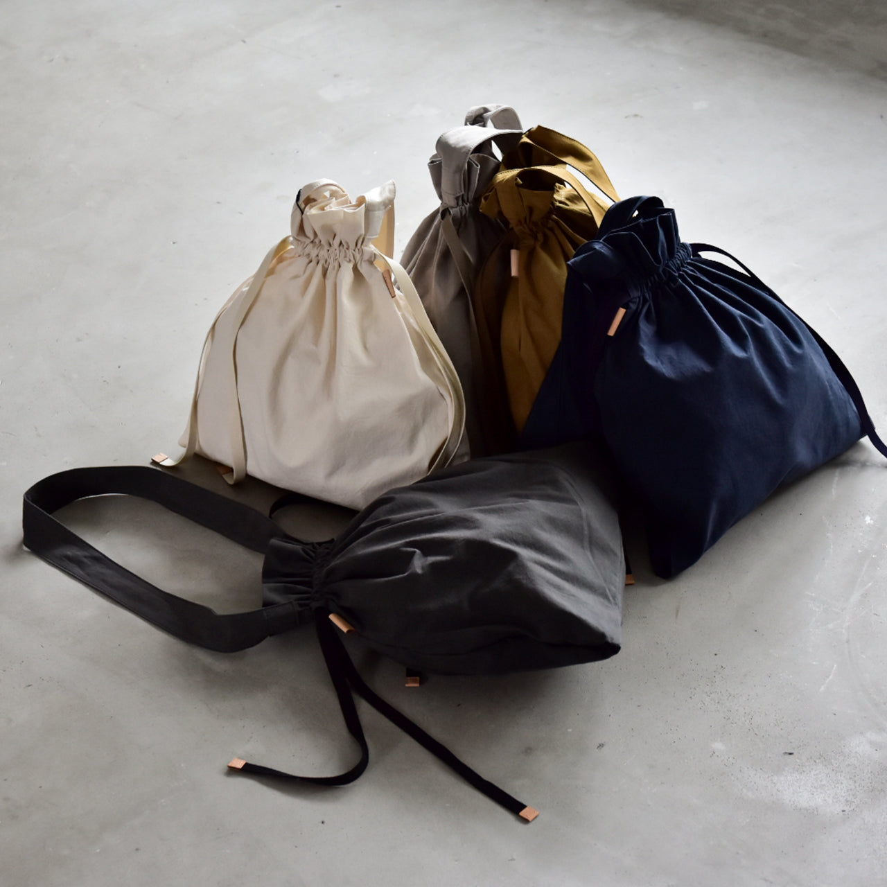【ZAZA CLOTH】 KINCHAKU SHOULDER / 巾着ショルダー