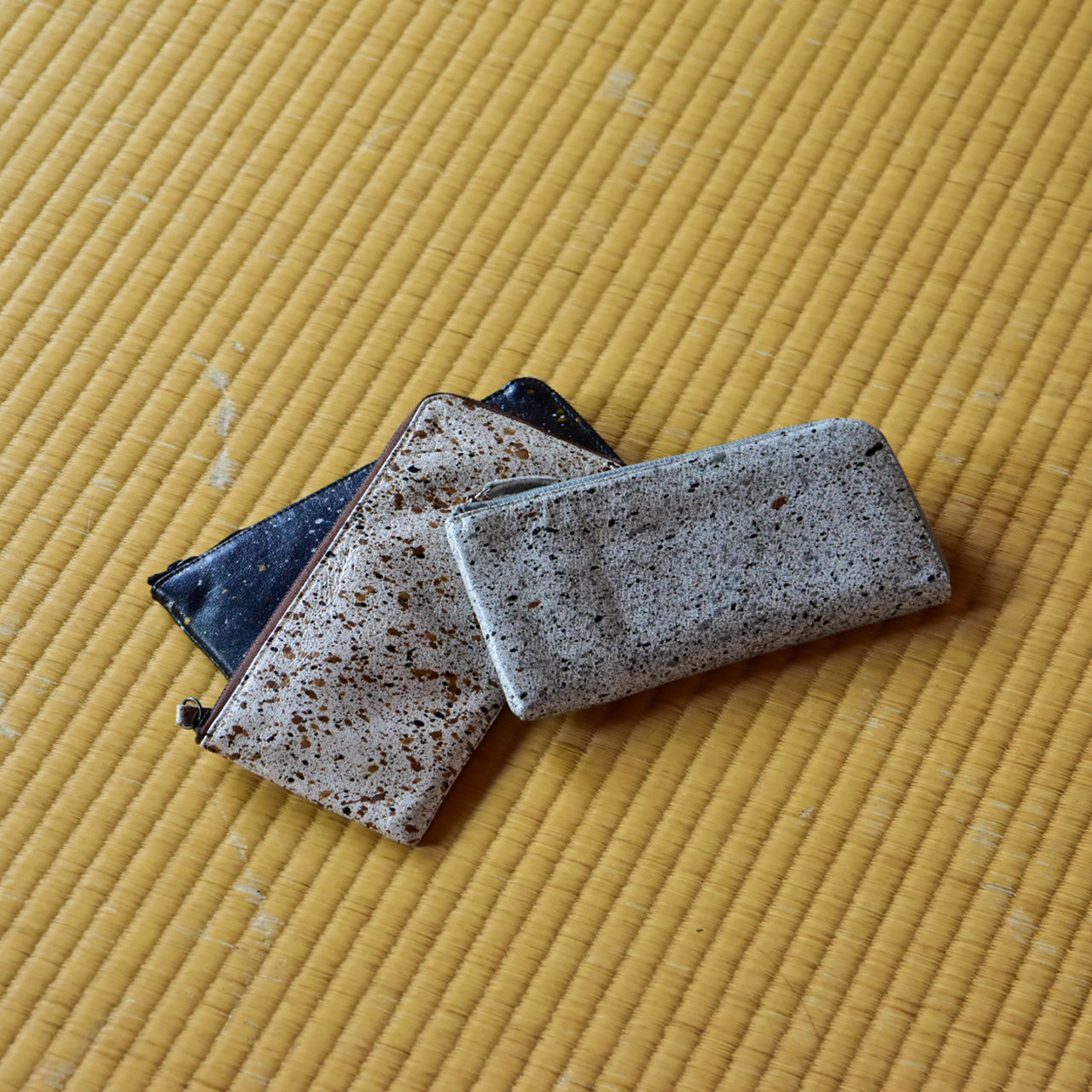 【MIKAGE】HALF ZIP WALLET LARGE / ハーフジップウォレット ラージ