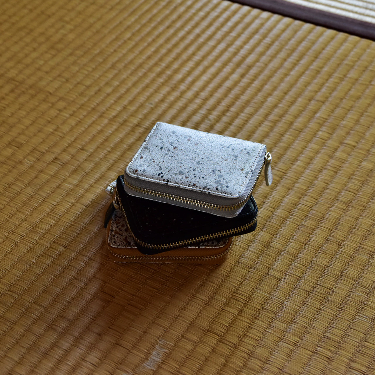 【MIKAGE】MINI ROUND ZIP WALLET / ミニラウンドジップウォレット