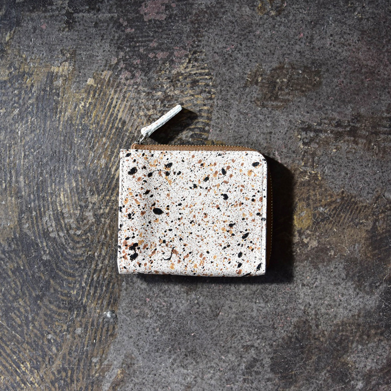 【MIKAGE】HALF ZIP WALLET SMALL / ハーフジップウォレット スモール