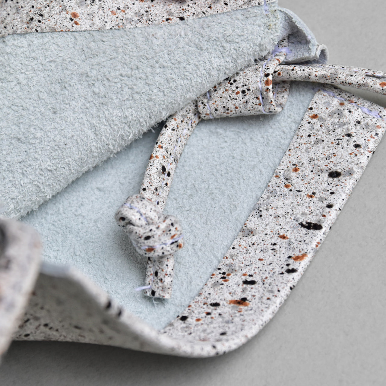 【MIKAGE】SMARTPHONE POUCH / スマートフォンポーチ