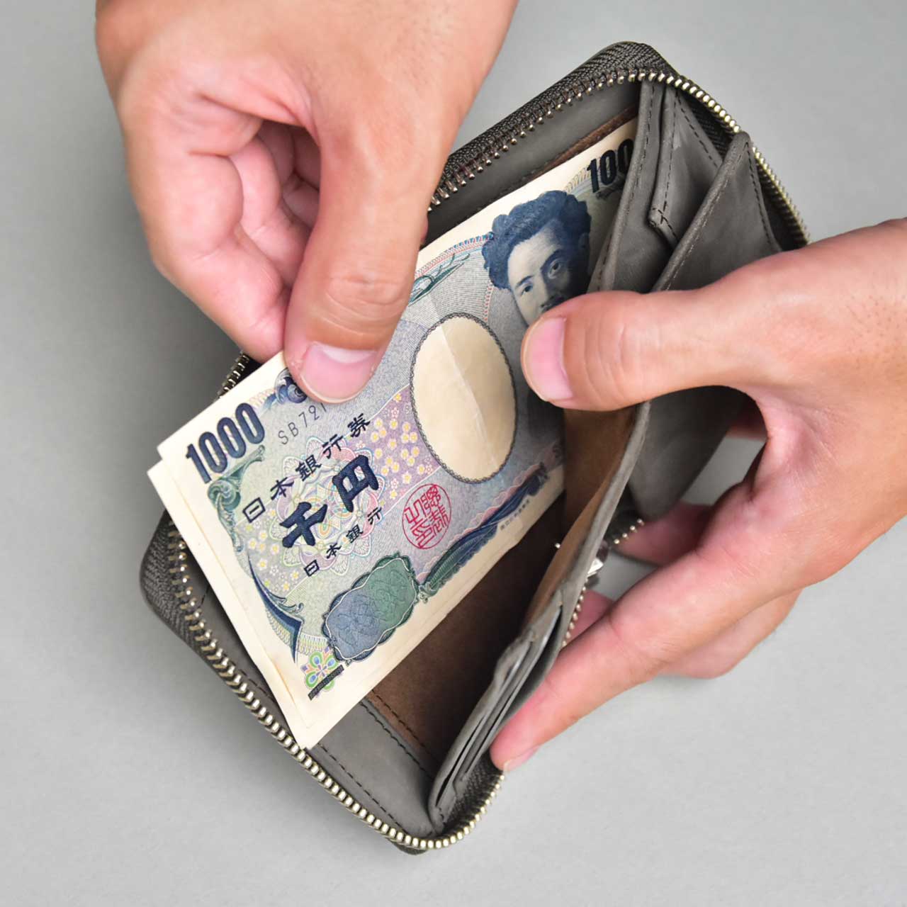 【TATUM】MINI ROUND ZIP WALLET / ミニラウンドジップウォレット