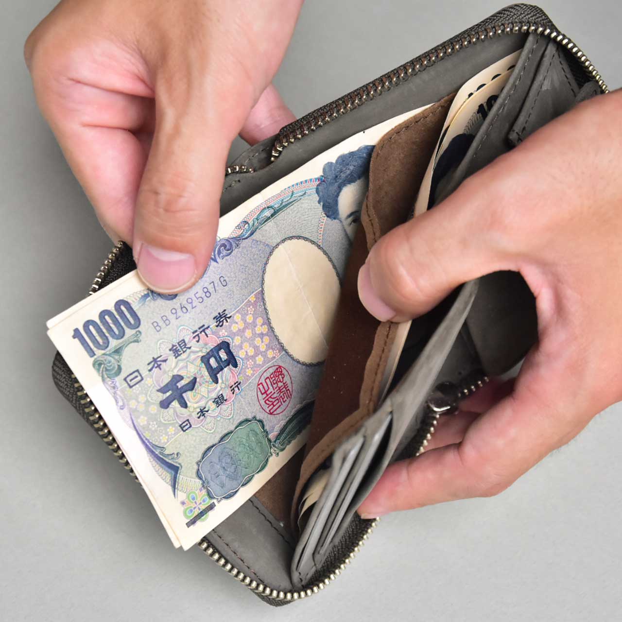 【TATUM】MINI ROUND ZIP WALLET / ミニラウンドジップウォレット