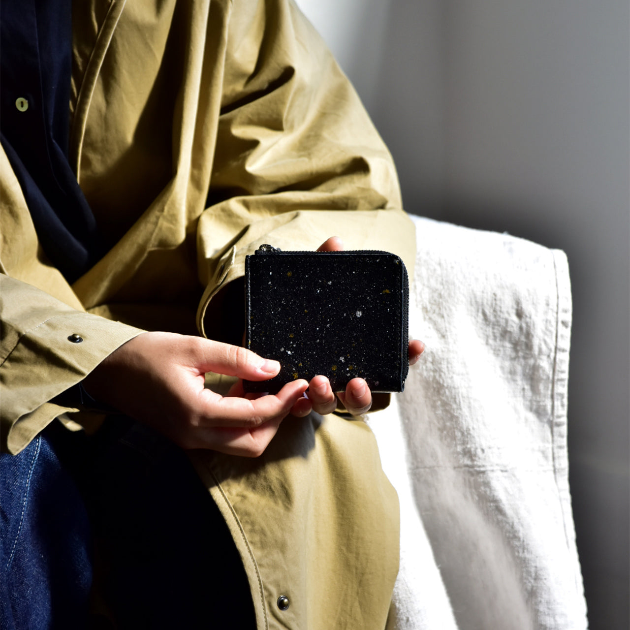 【MIKAGE】HALF ZIP WALLET SMALL / ハーフジップウォレット スモール