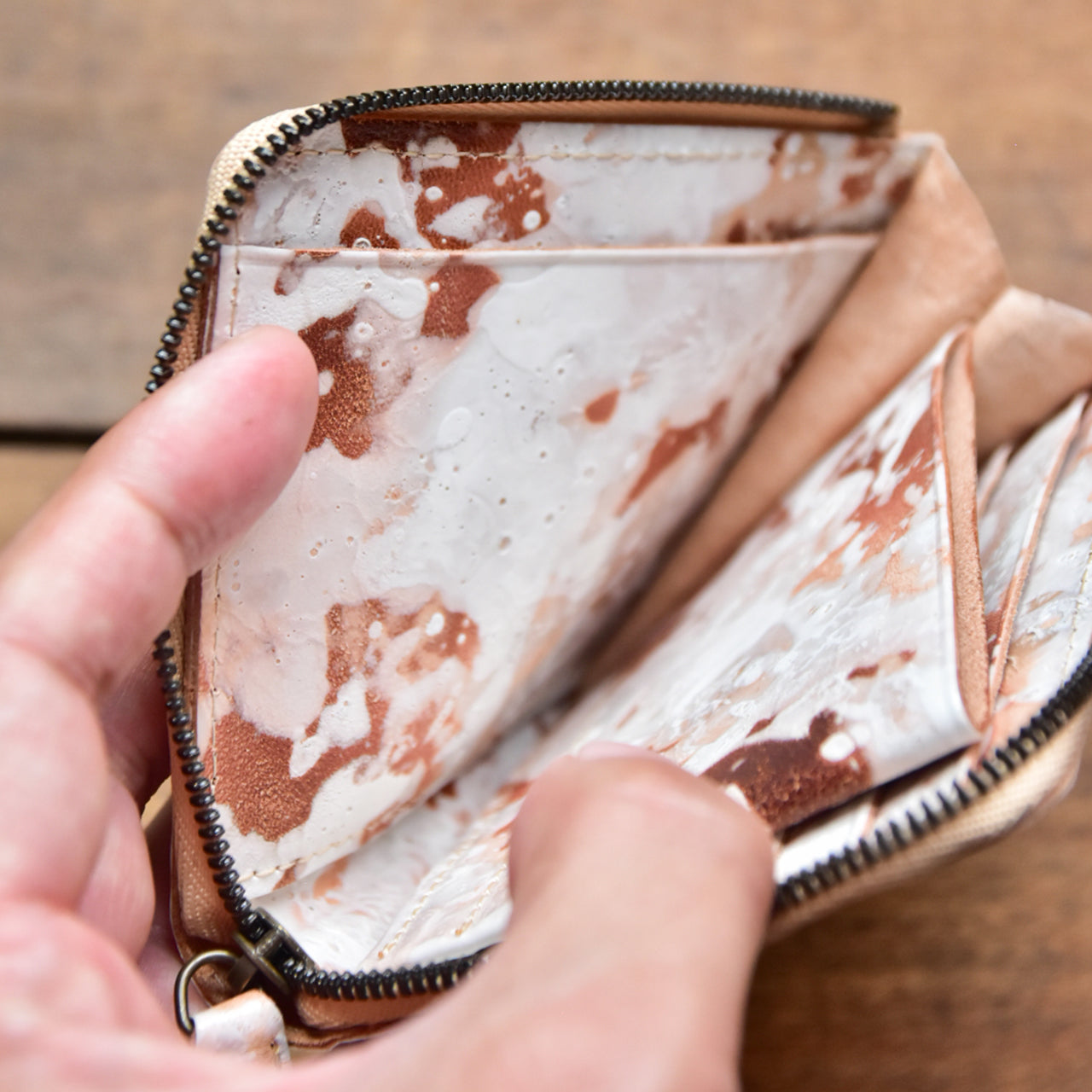 【TONOKO】HALF ZIP WALLET / ハーフジップウォレット