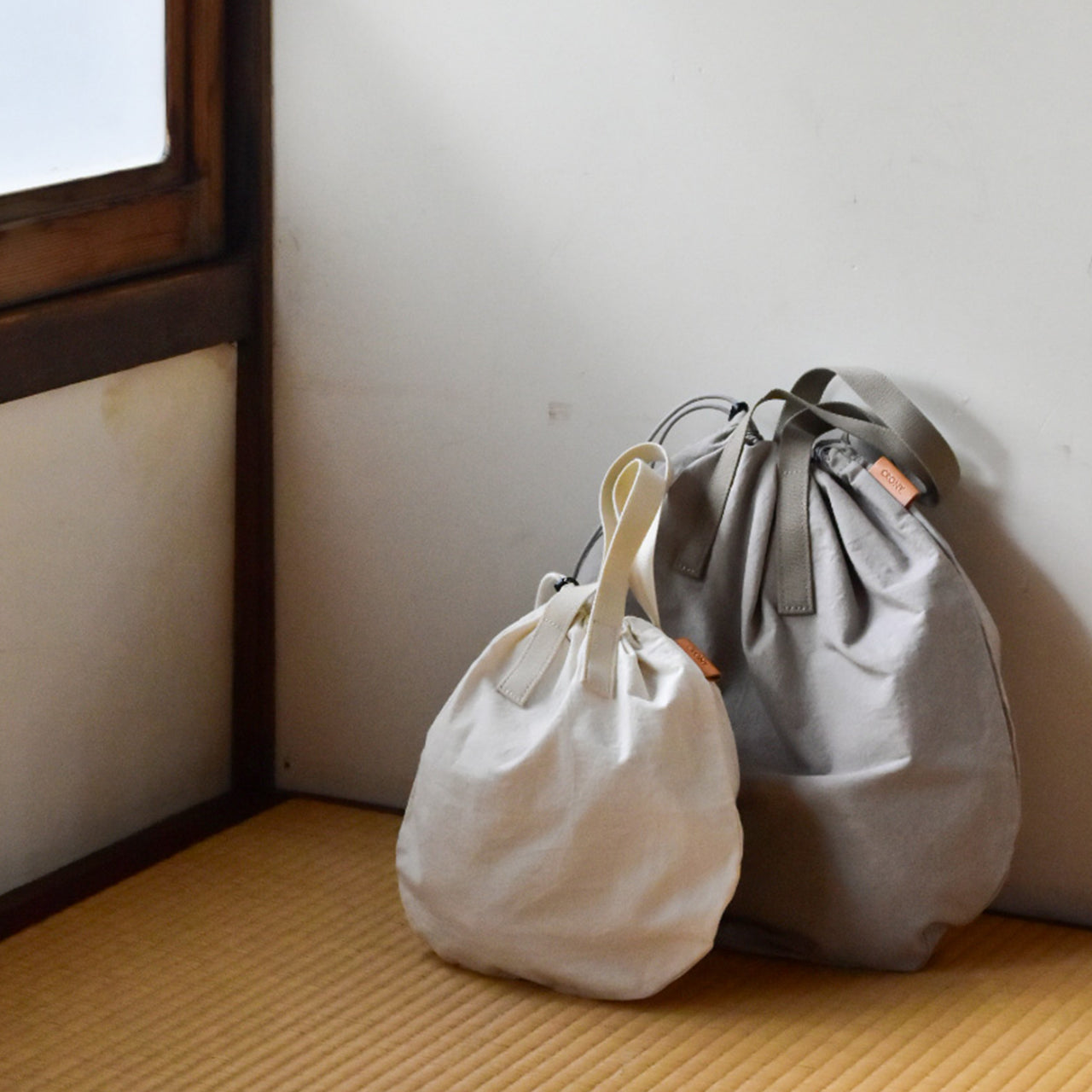 [ZAZA CLOTH] KINCHAKU TOTE M / 抽繩手提包 M