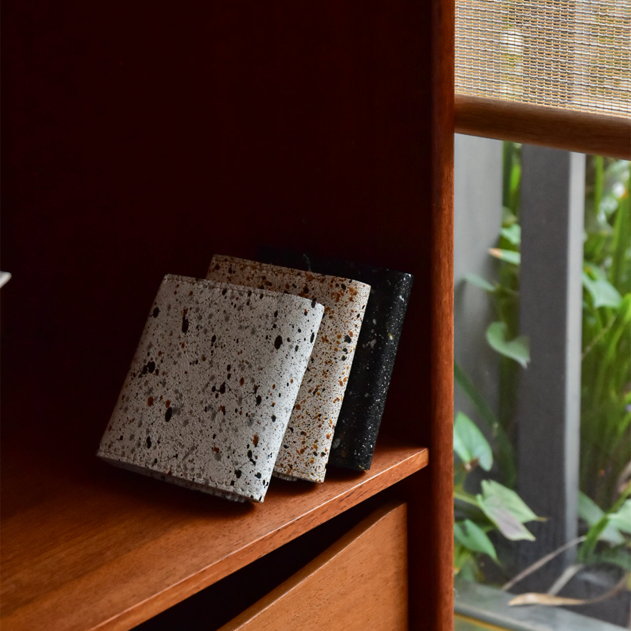 【MIKAGE】MIDDLE WALLET / ミドルウォレット