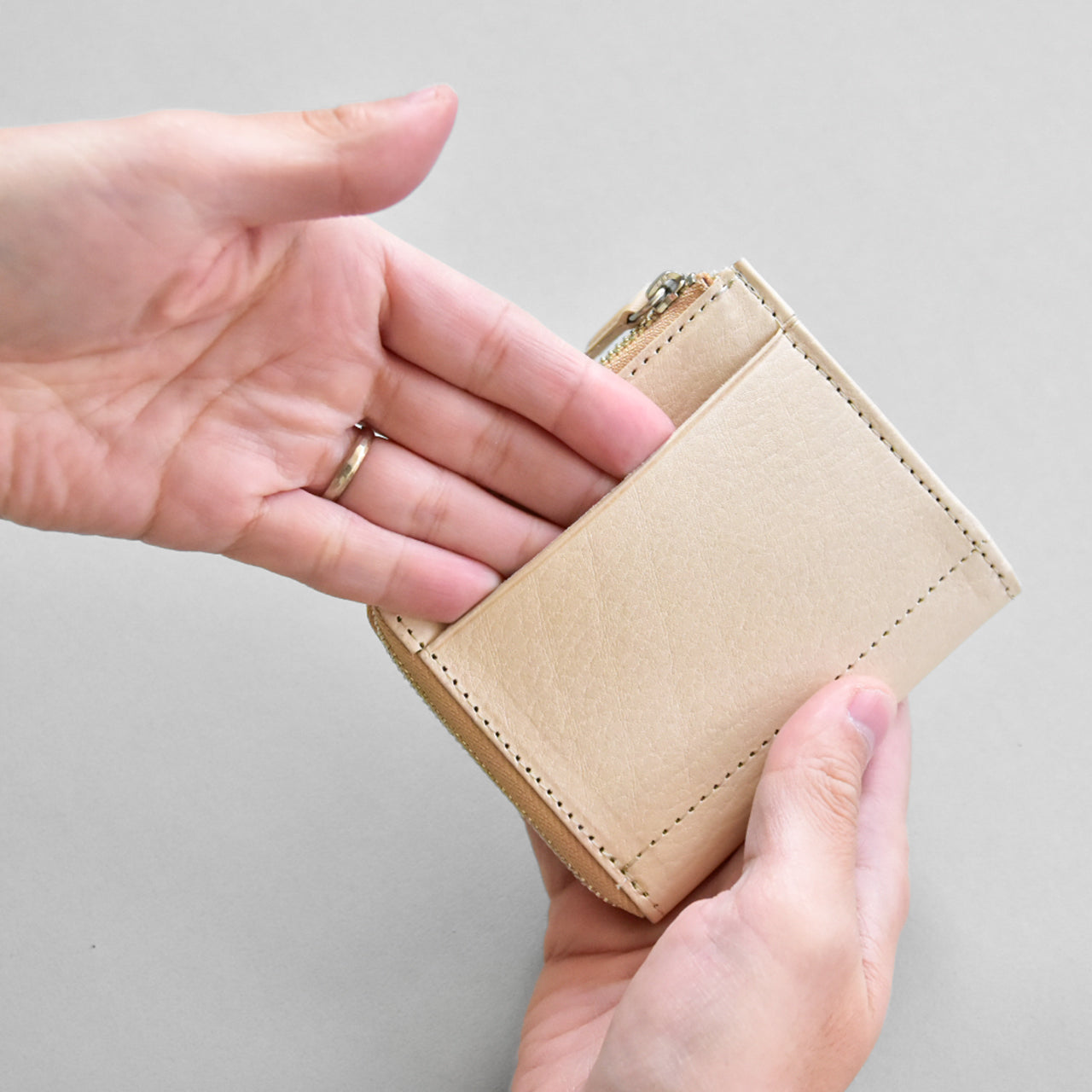 【TOKYO NUME】HALF ZIP WALLET