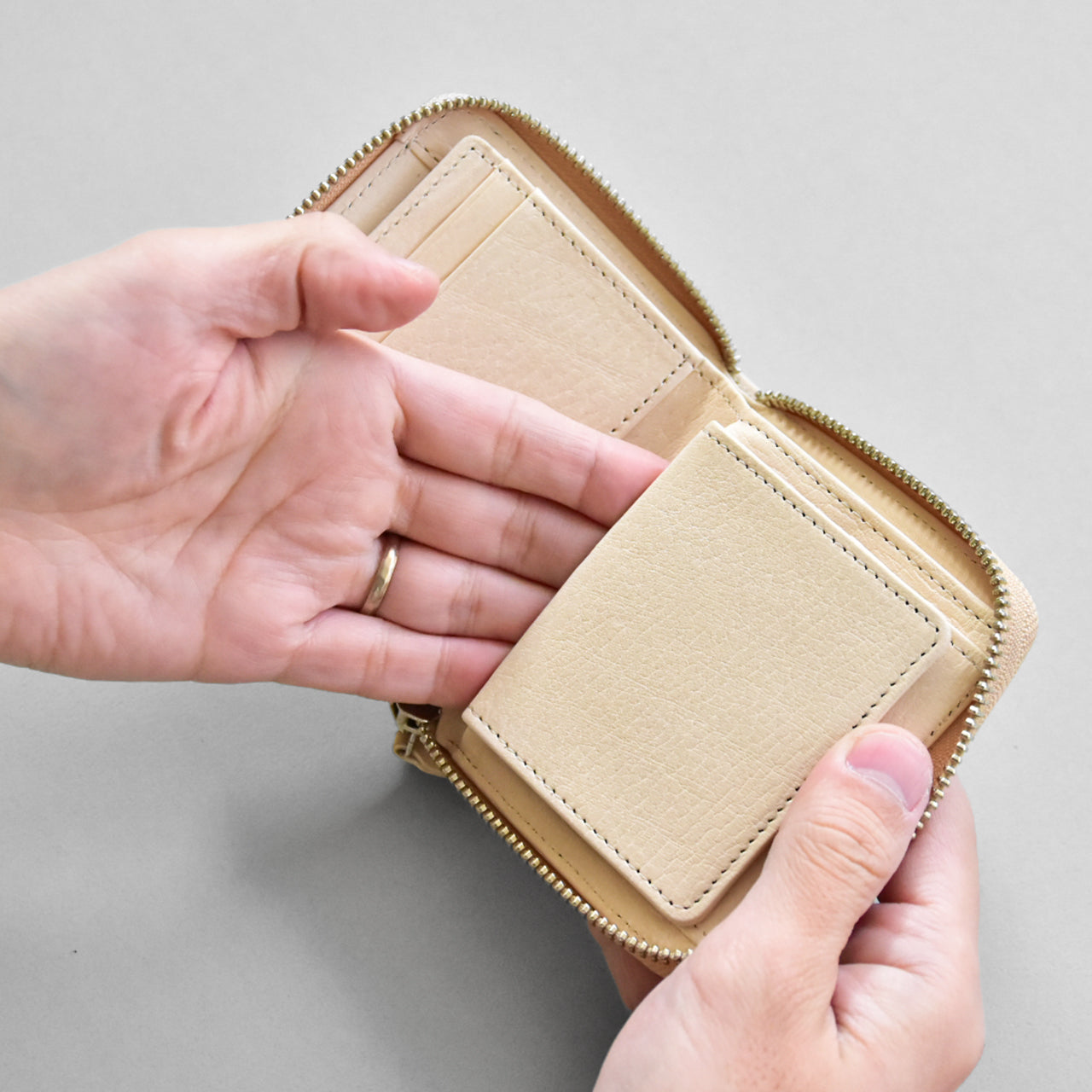 【TOKYO NUME】MINI ROUND ZIP WALLET