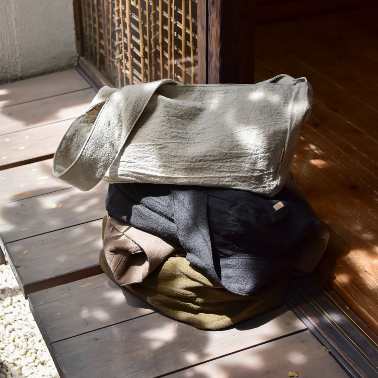 【HYBRID LINEN】Newspaper Bag M / ニュースペーパーバッグ M