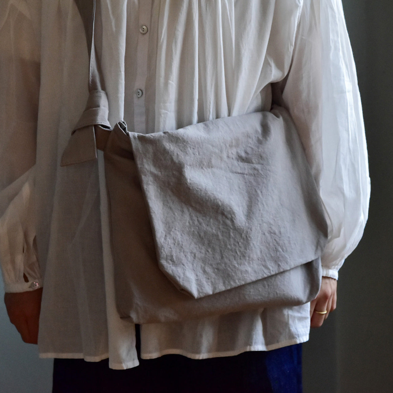 【ZAZA CLOTH】FLAP SHOULDER / フラップショルダー